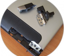 Замена петель на ноутбуке